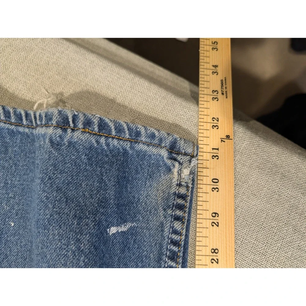 Levis 550 Relaxed Fit Jeans Mens 34x32 Medium Wash Blue Tapered Leg Paint Stains - Picture 14 of 15
